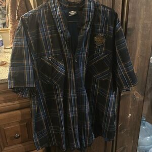 Men’s button up Harley shirt